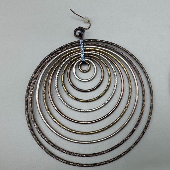 Vintage Sixties Mixed Metal hoop earrings. - Picture 2 of 11